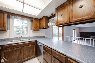 111 Abner Creek Parkway, Avon - 7