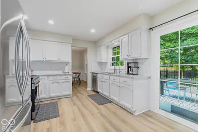 18 Sherry Court, Carmel - 8