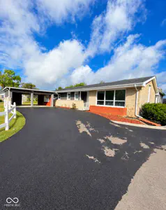 465 Manor Drive, Seymour - 3