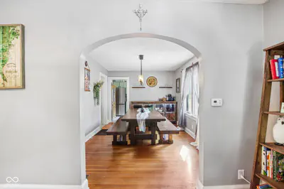5607 Carrollton Avenue, Indianapolis - 11