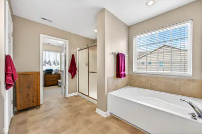 697 Lake Vista Drive, Columbus - 29