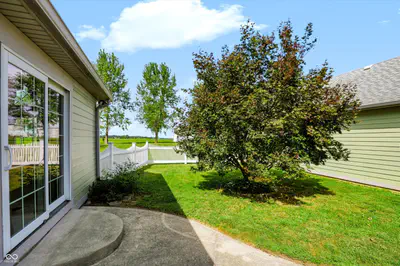 9510 235th Street, Cicero - 81
