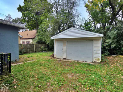 411 W 39th Street, Indianapolis - 19
