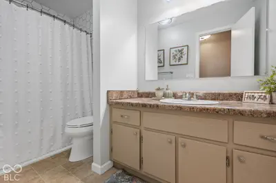 4902 Candy Spots Drive, Indianapolis - 23