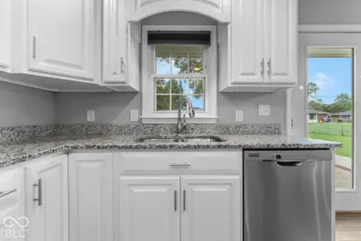 1521 Robin Hood Drive, Seymour - 15