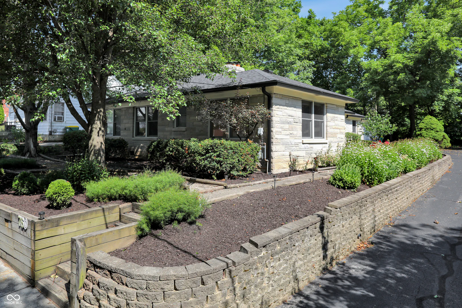 760 Pine Street, Zionsville