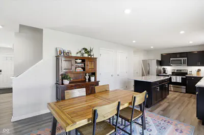 9860 Oakmont East Drive, Pendleton - 14