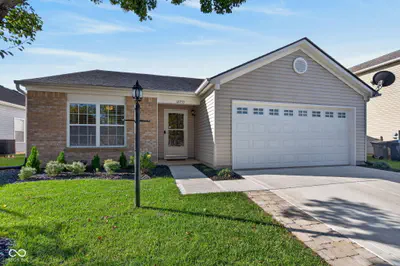 12733 Pinetop Way, Noblesville - 1