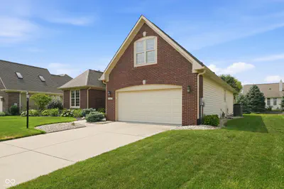 11003 Treyburn Drive, Fishers - 2