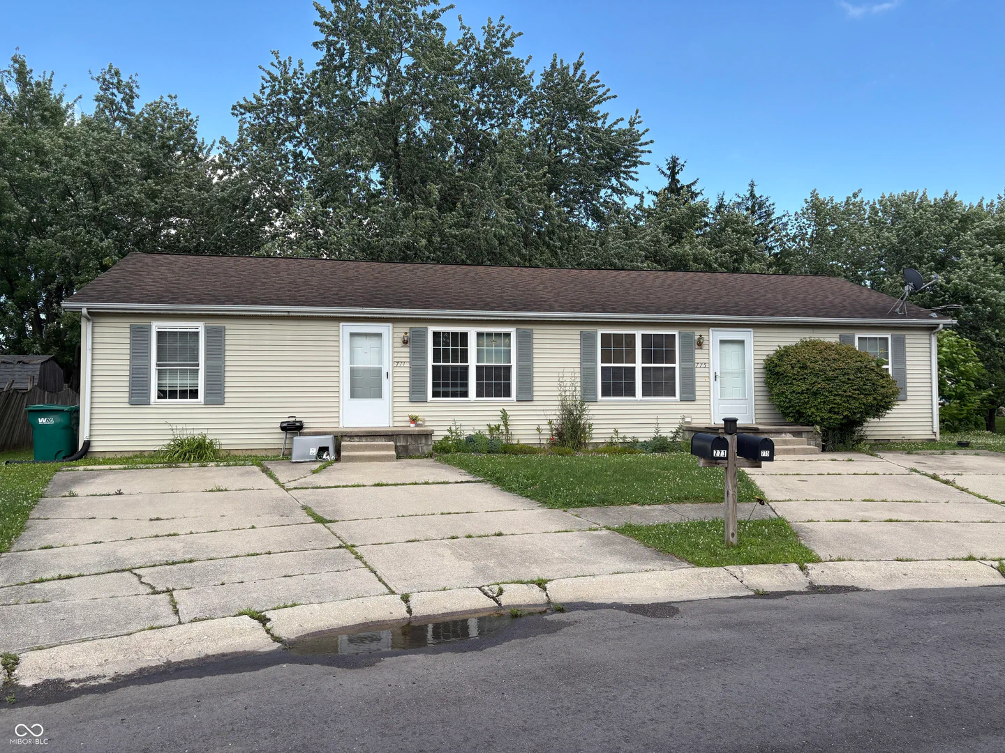 771 775 Kara Court, Greenfield
