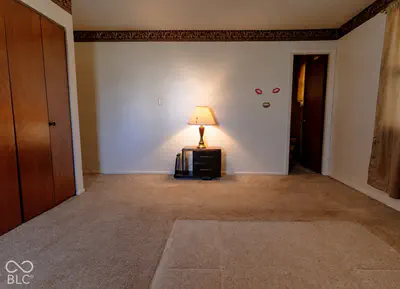 1231 E New Road, Greenfield - 18