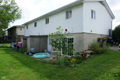 703 Park Square Drive, Bloomington - 3