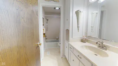 611 Sun Valley Court, Indianapolis - 40