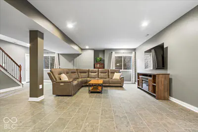 10529 Geist View Drive, Fishers - 38