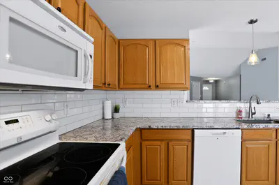 659 Sonoma Lane, Greenfield - 19