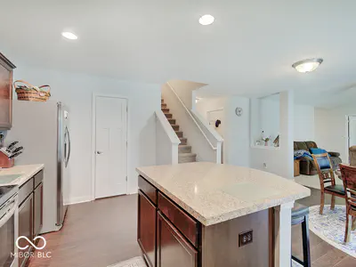 5742 Deer Valley Court, Columbus - 11