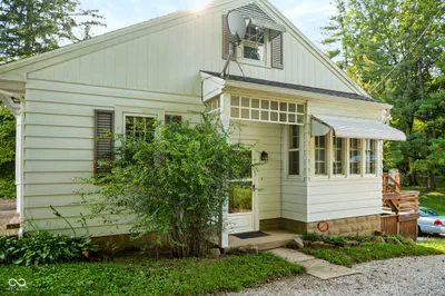 455 Extension, Newport