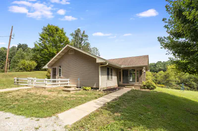 22110 Beacon Street, Metamora - 35