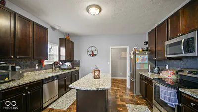 1436 Amberwoods Court, Indianapolis - 10