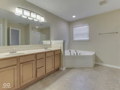 6648 Wilmot Lane, Avon - 25
