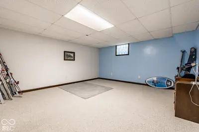 402 Kessler Boulevard West Drive, Indianapolis - 21