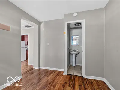 1025 Helen Drive, Indianapolis - 12