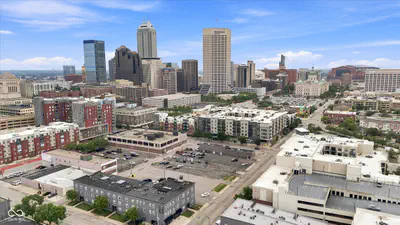 614 N Senate Avenue, Indianapolis - 53