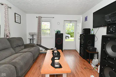 11623 Deanna Drive, Indianapolis - 3