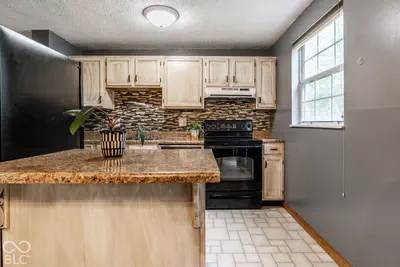 5532 Pappas Drive, Indianapolis - 12