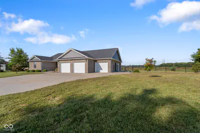 1604 Bell Ford Drive, Seymour - 3
