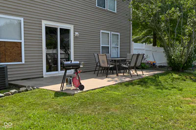 8468 Ash Grove Drive, Indianapolis - 14
