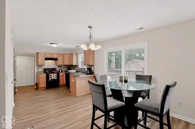 11915 Newcastle Drive, Indianapolis - 11