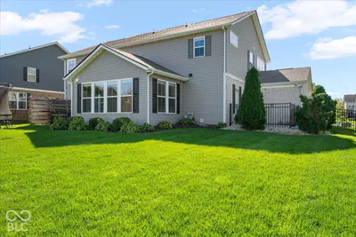 5570 Stream Drive, McCordsville - 37