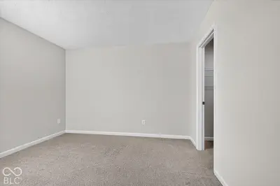 7183 Finley Creek Drive, Whitestown - 39