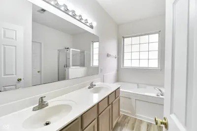 641 Beaverbrook Drive, Carmel - 13