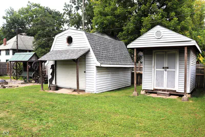 5022 University Avenue, Indianapolis - 18