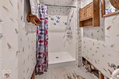 625 Woods Crossing Drive, Indianapolis - 33