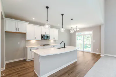 9558 Hemingway Drive, Indianapolis - 8