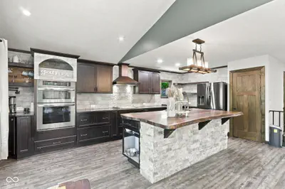 8671 Kinman Drive, Nineveh - 46