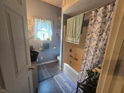 102-104 Walnut Street, Fairland - 40
