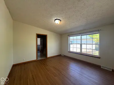 141 Sunset Court, Cicero - 9