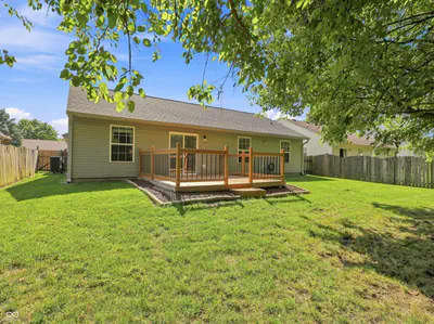 444 E Pine Ridge Drive, Westfield - 31