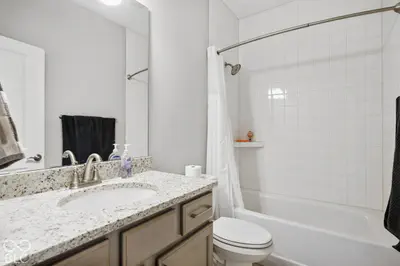 15037 Pax Lane, Westfield - 23