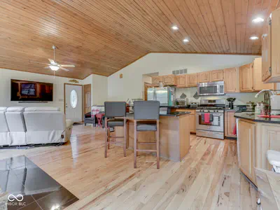 7210 Halibut Drive, Nineveh - 41