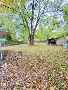 405 N Hill Street, Fairmount - 10