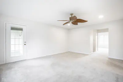 586 Hunters Drive, Carmel - 18