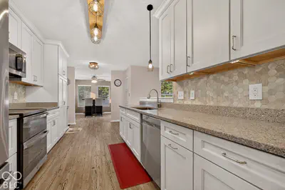 3786 Challenger Drive, Westfield - 11