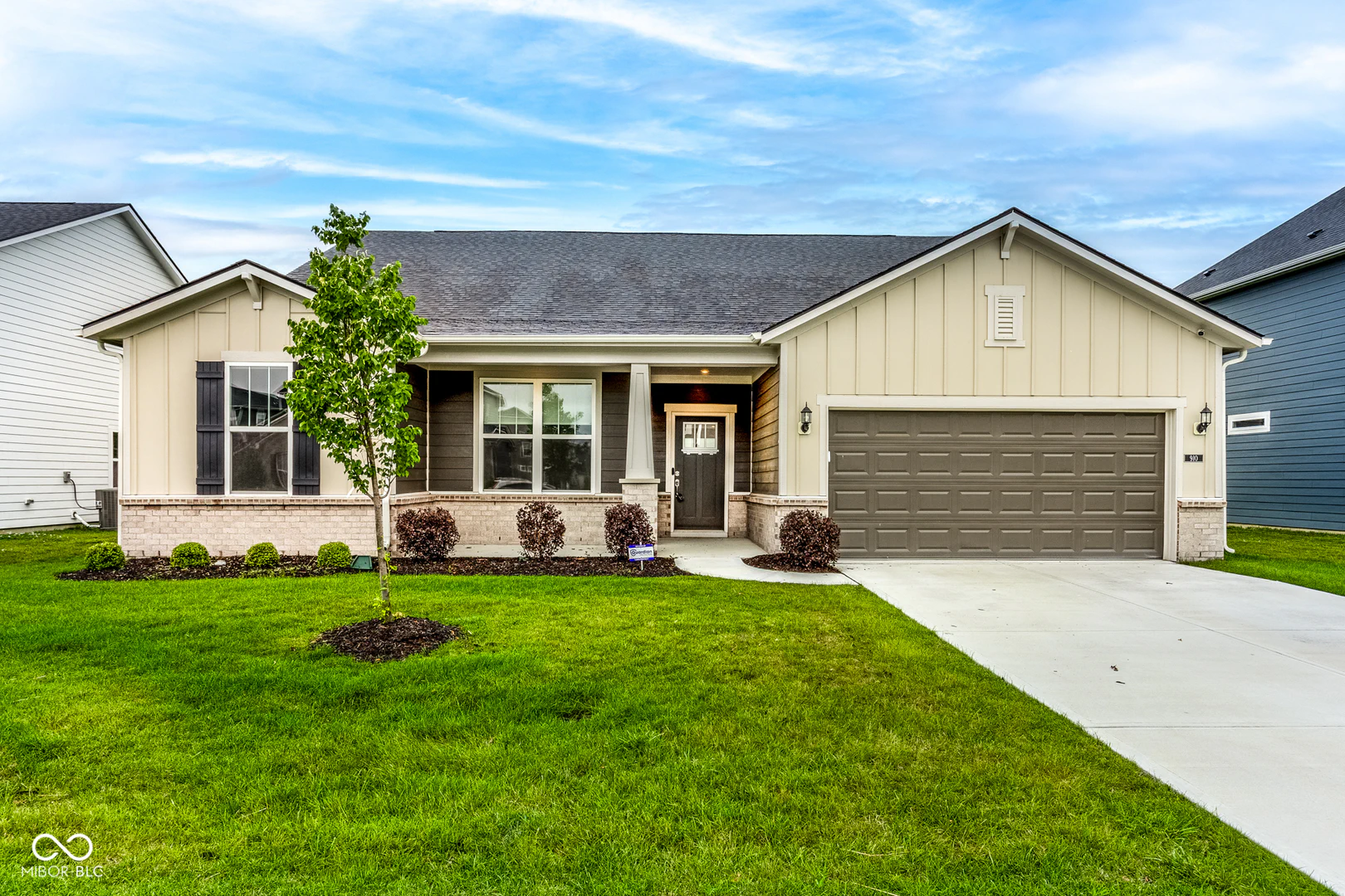 910 Jordan Court, Avon
