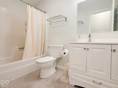 8702 Gillingham Lane, Fishers - 26