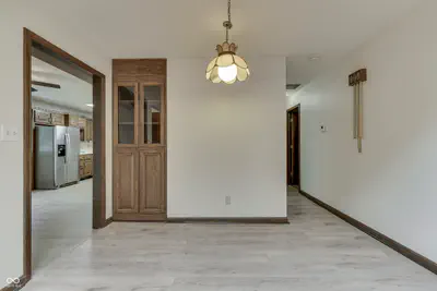 703 Hillcrest Drive, Greenwood - 25